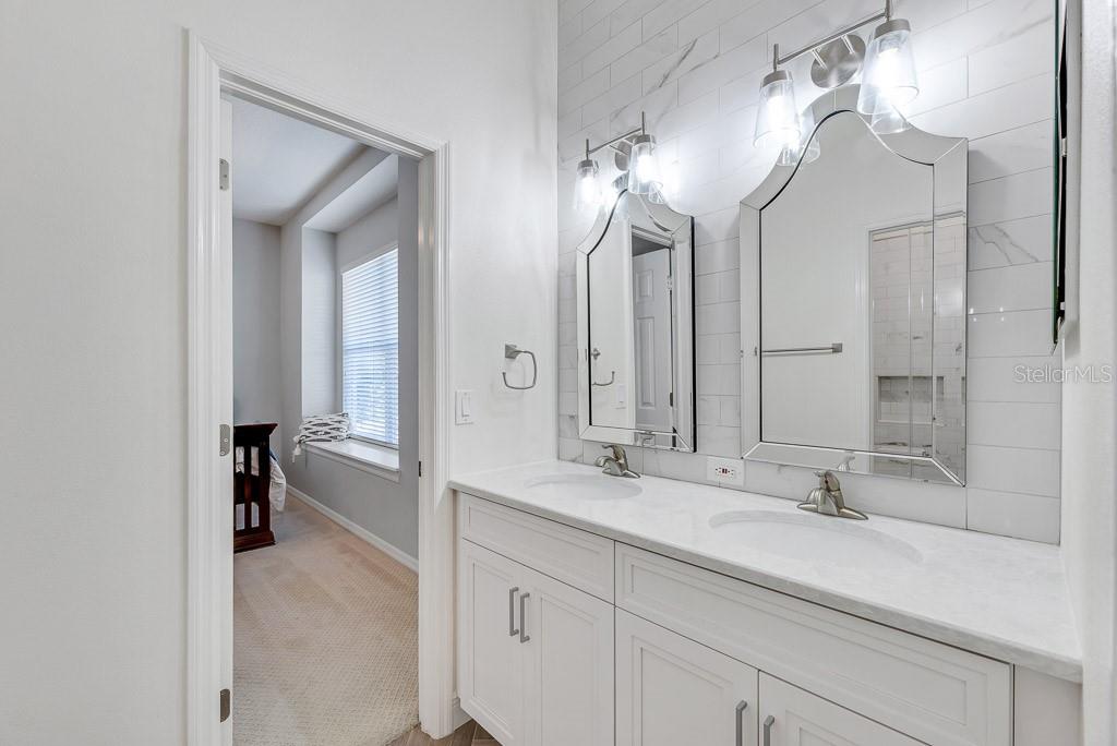 15918 SORAWATER DR, LITHIA, FL, 33547