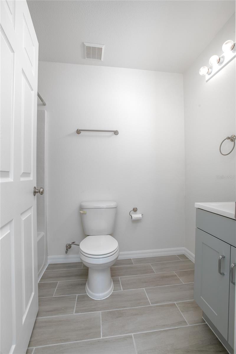 2841 IDLEWEISE DR, DELTONA, FL, 32738