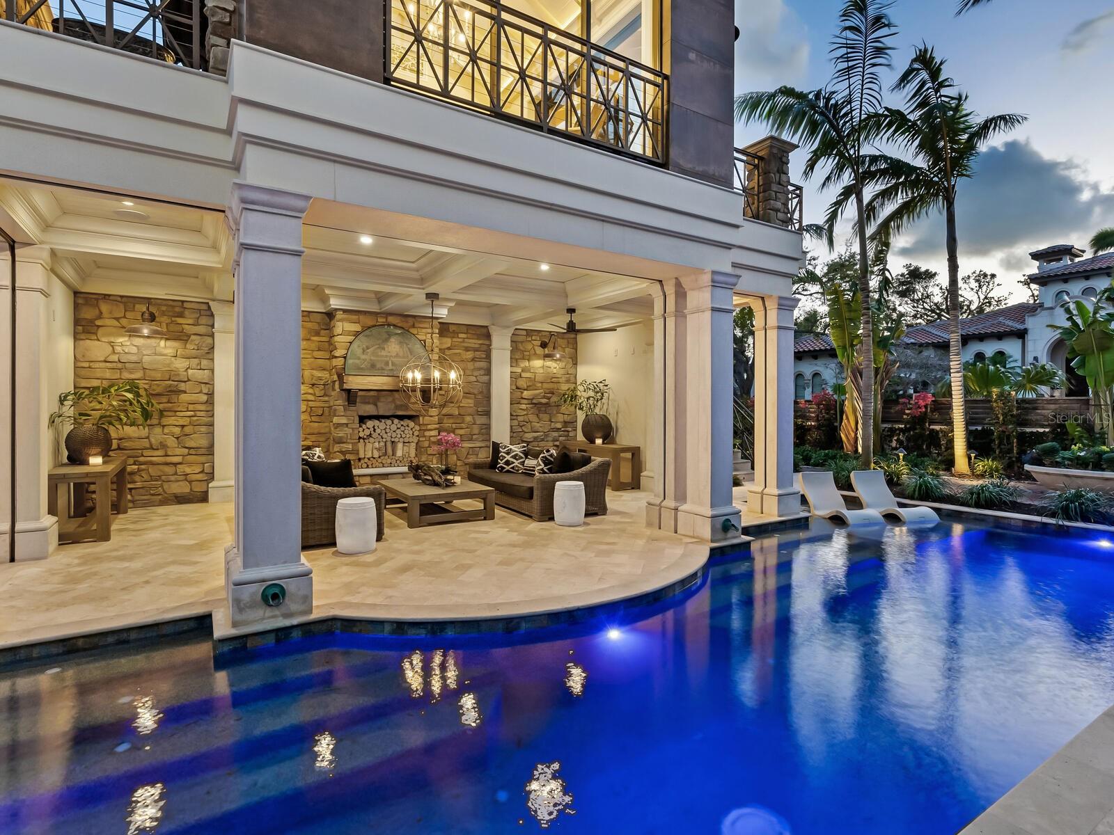 A4642942 Property Photo