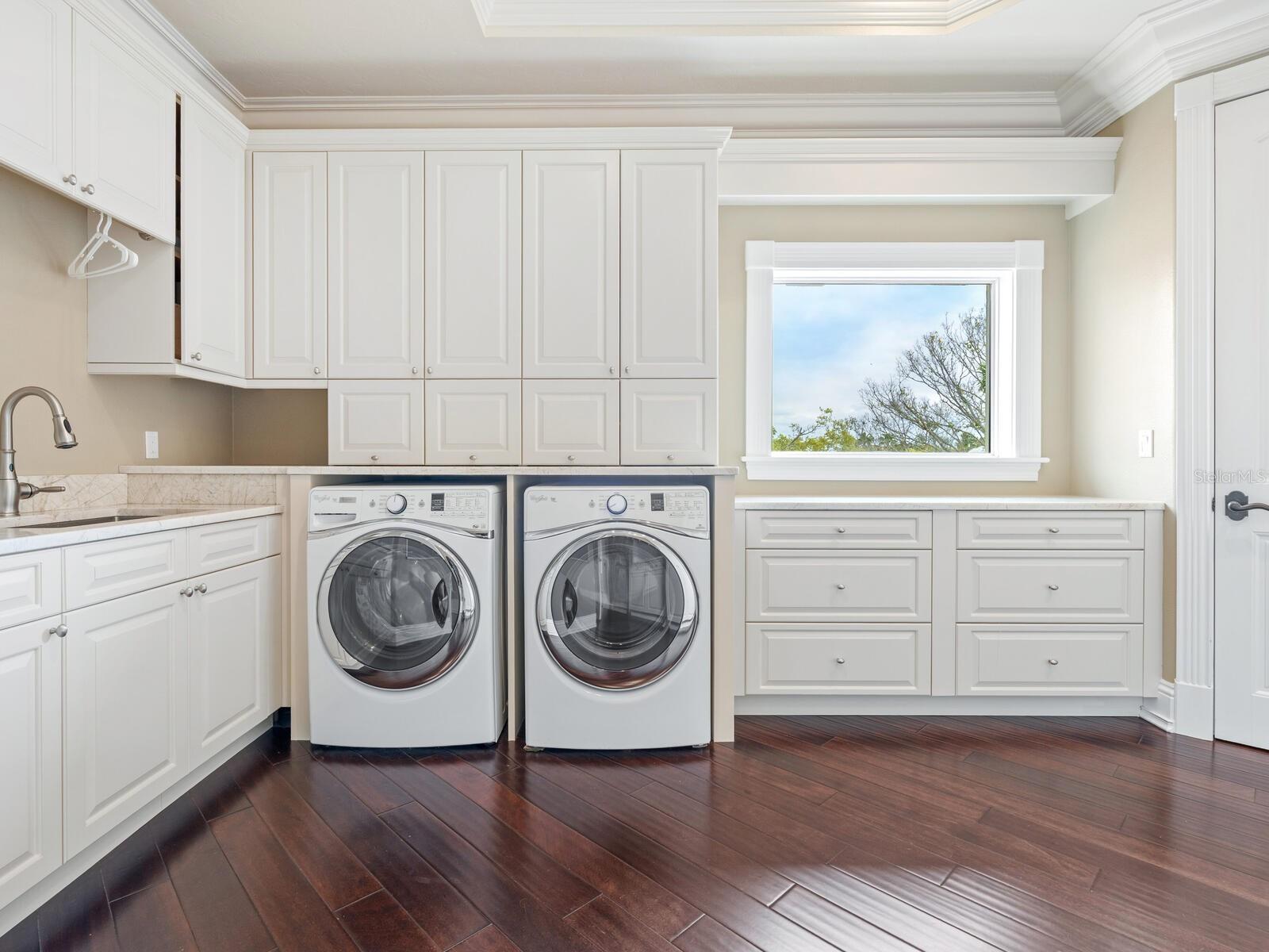 A4642942 Property Photo