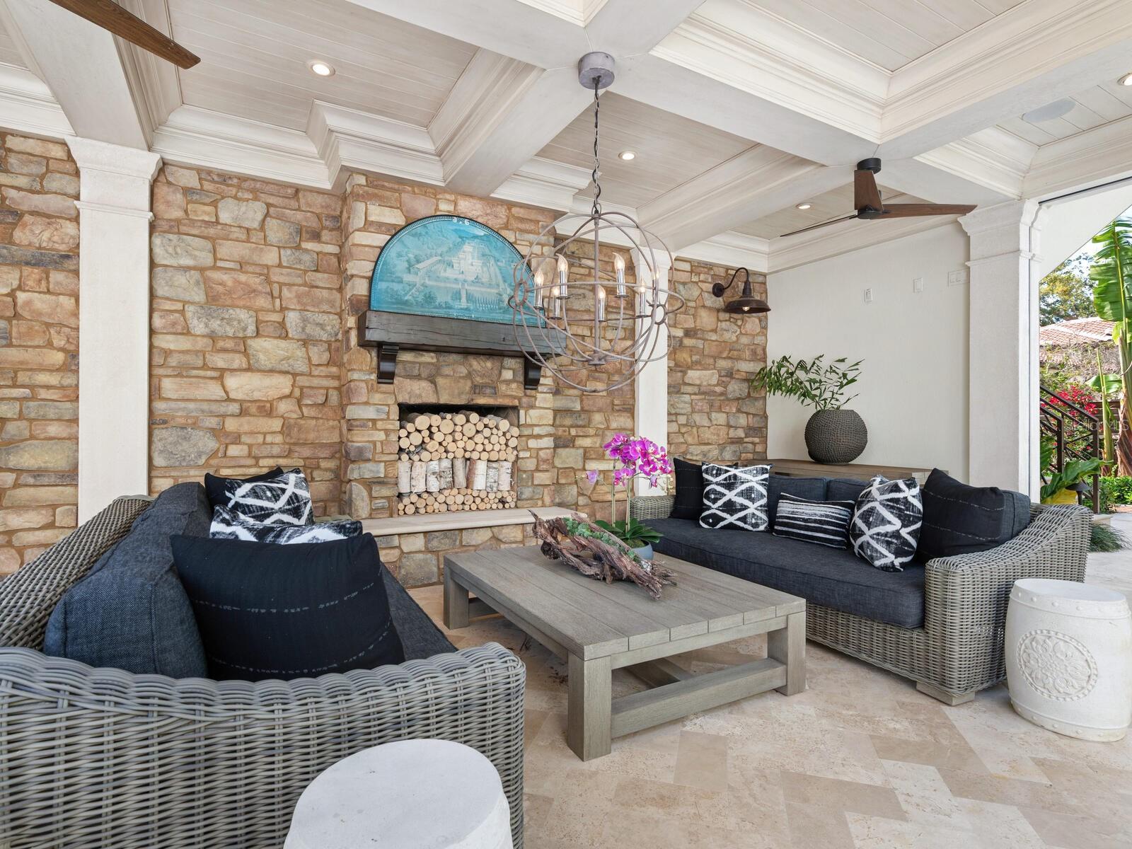 A4642942 Property Photo