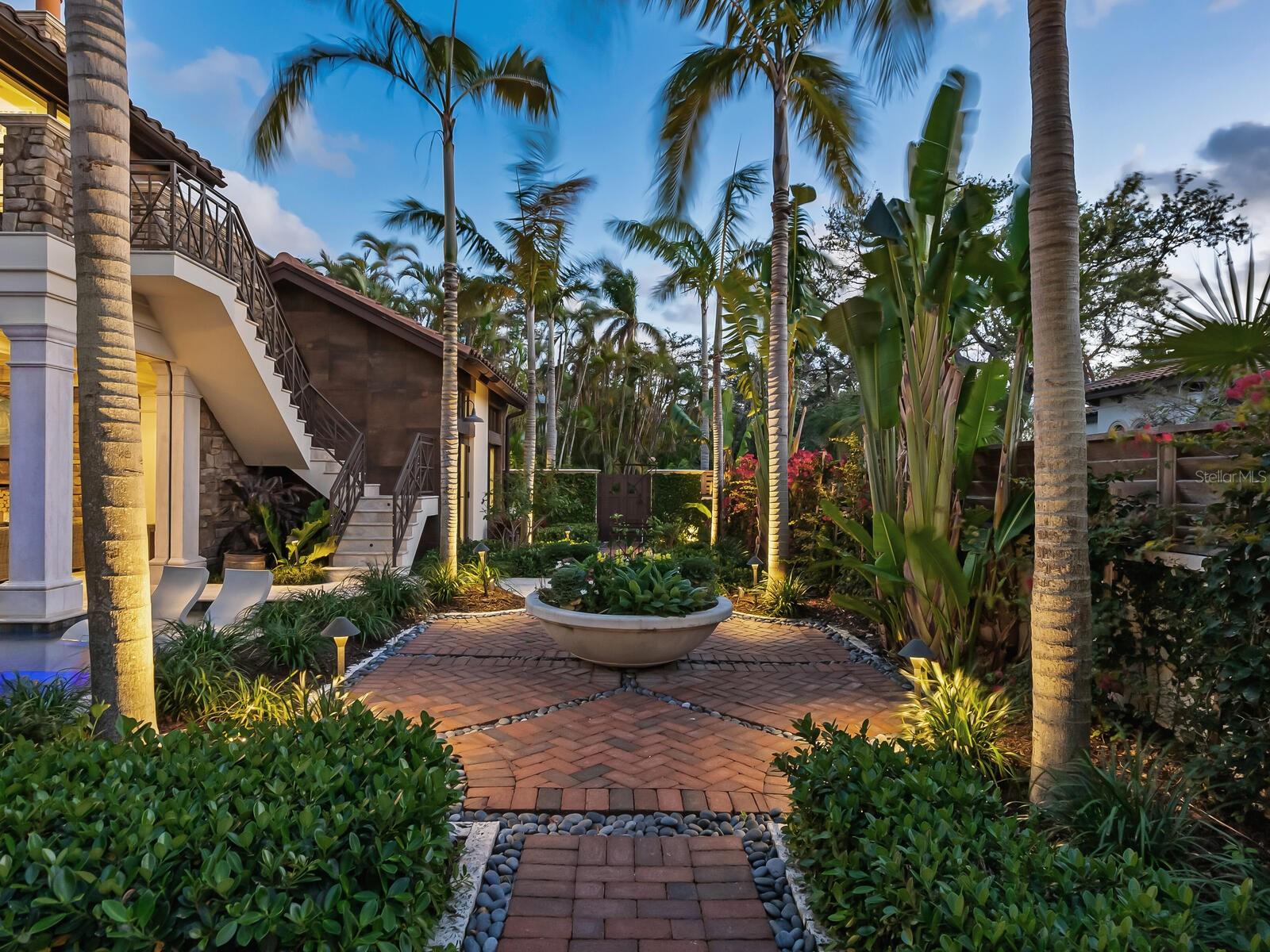 A4642942 Property Photo