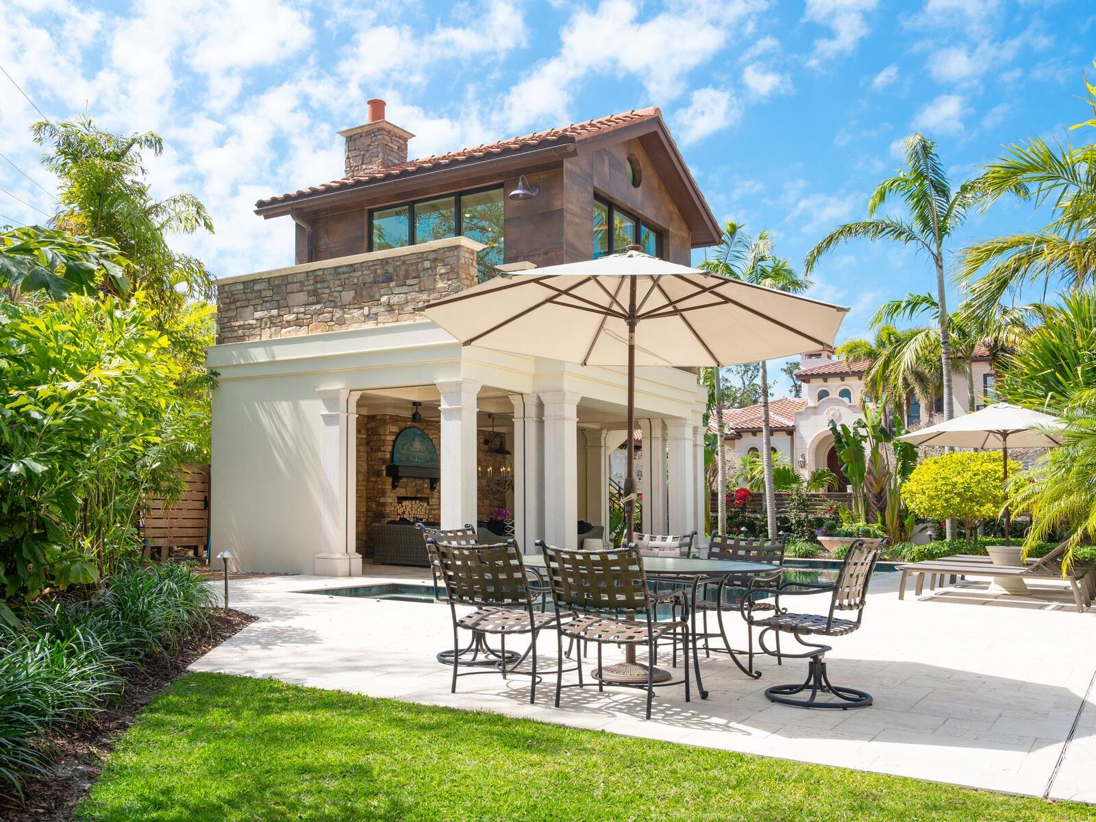 A4642942 Property Photo