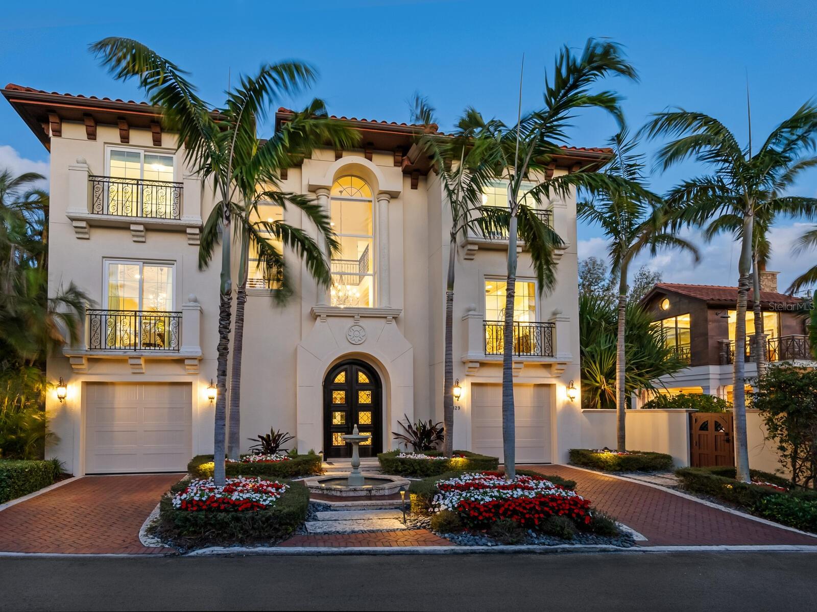 A4642942 Property Photo