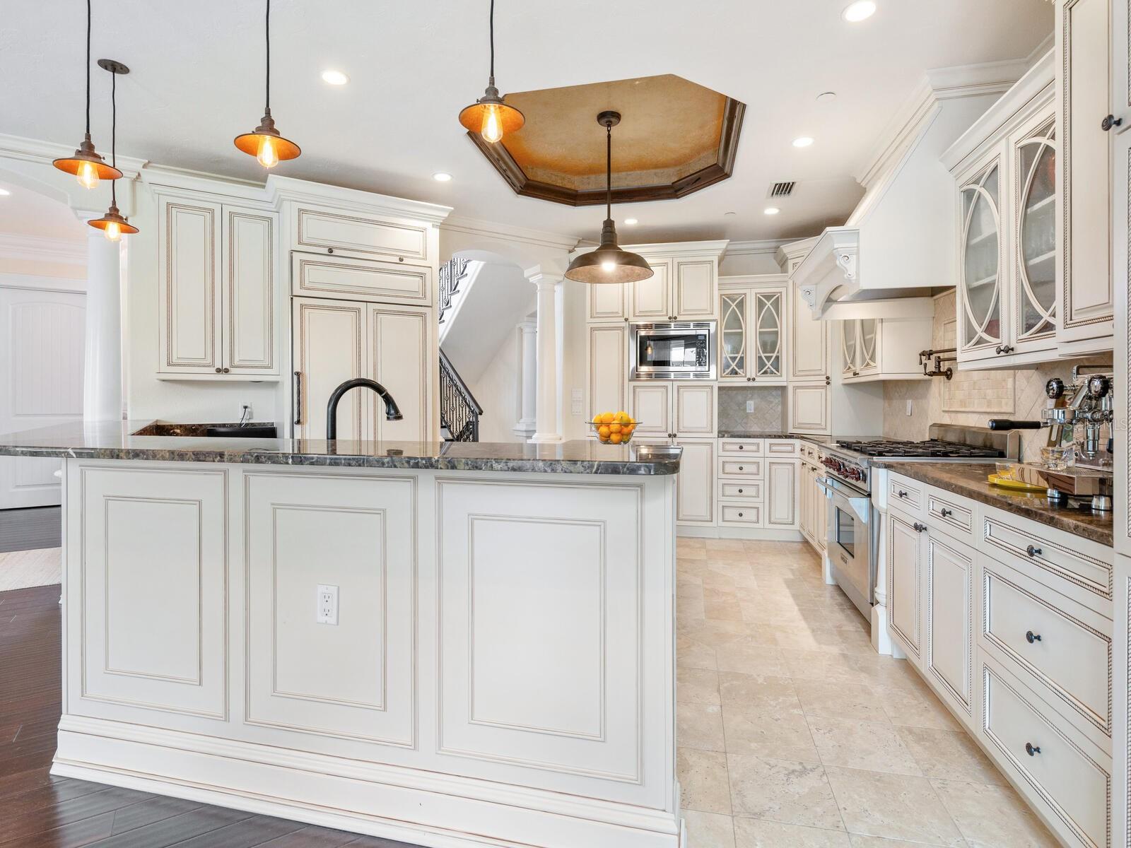 A4642942 Property Photo