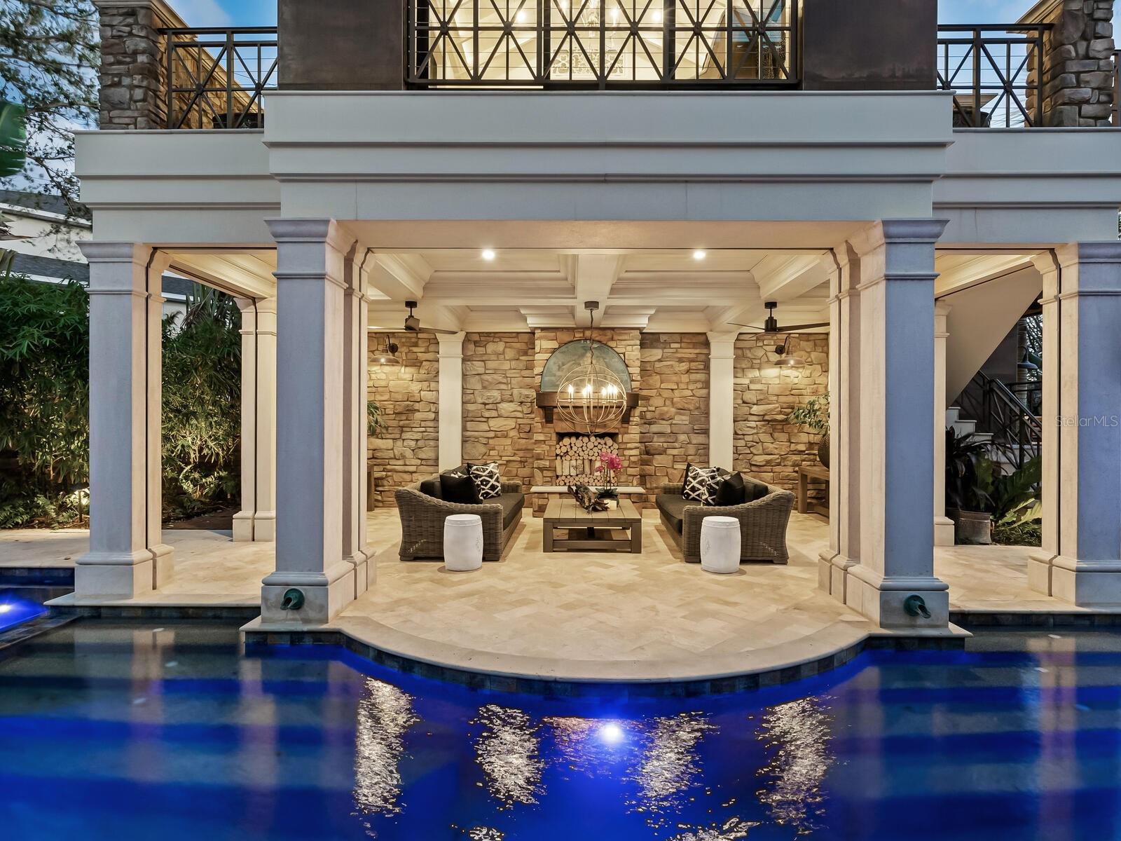 A4642942 Property Photo