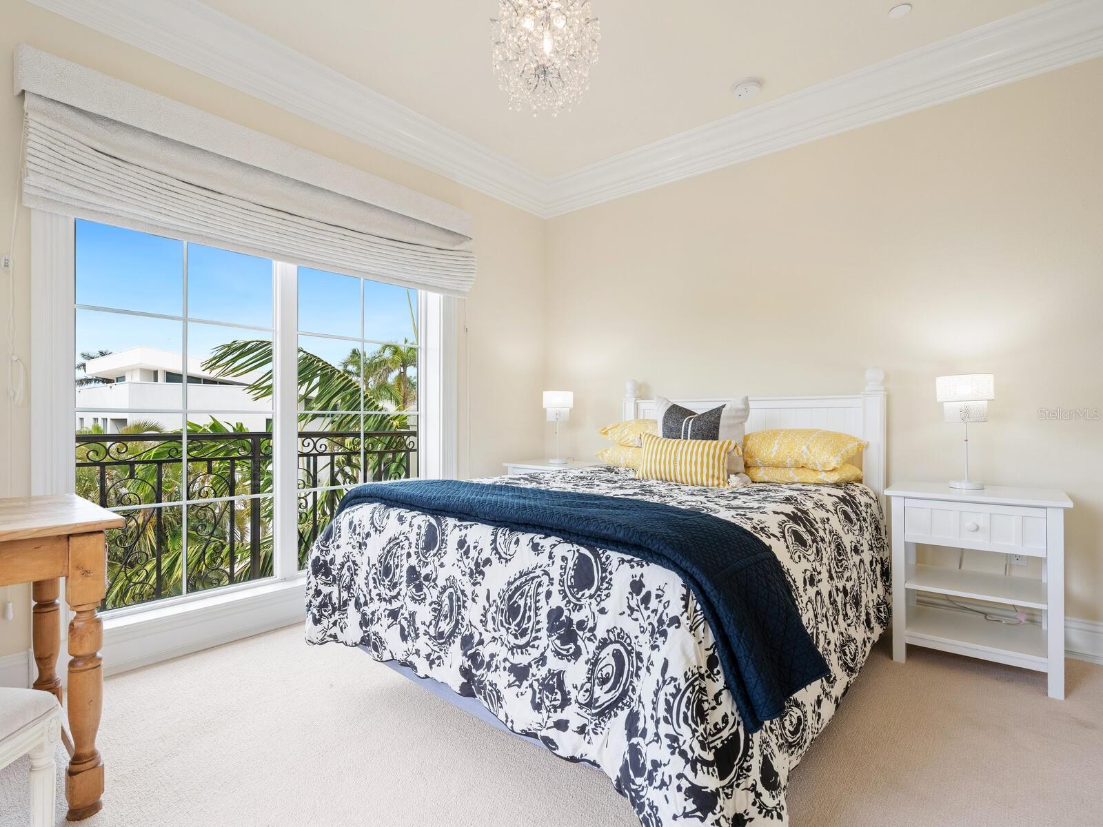 A4642942 Property Photo