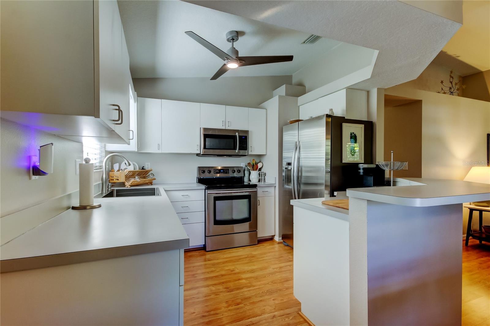 510 PINE AVE S, OLDSMAR, FL, 34677