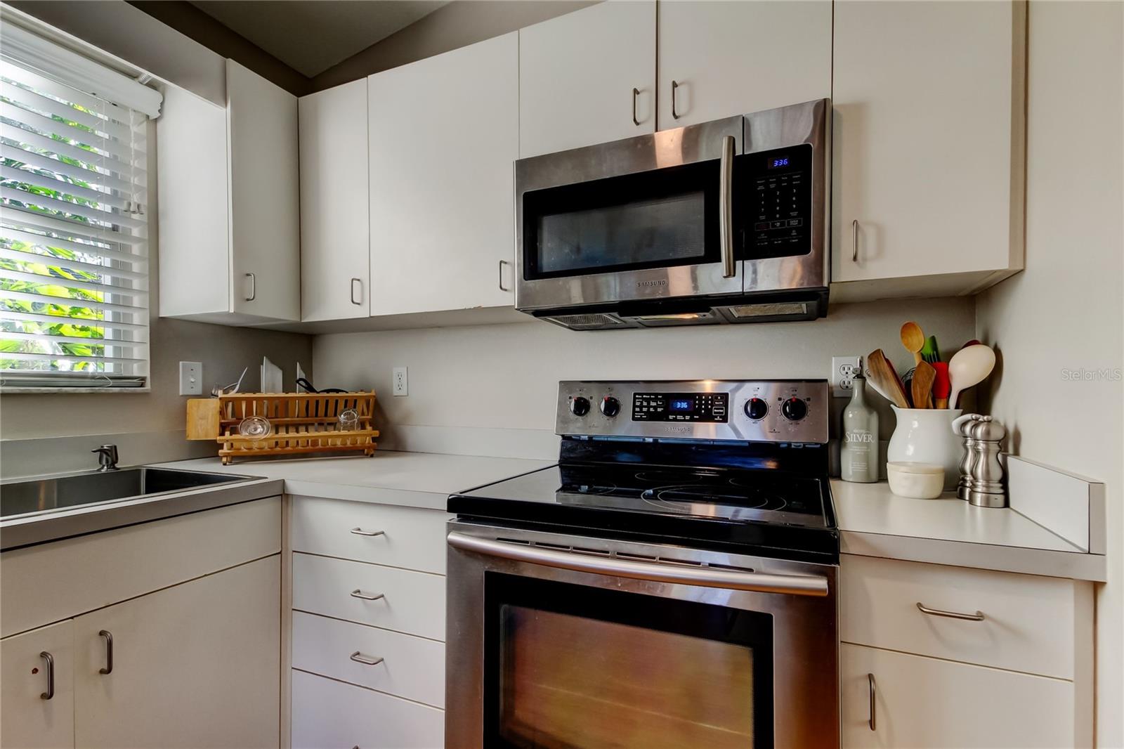510 PINE AVE S, OLDSMAR, FL, 34677