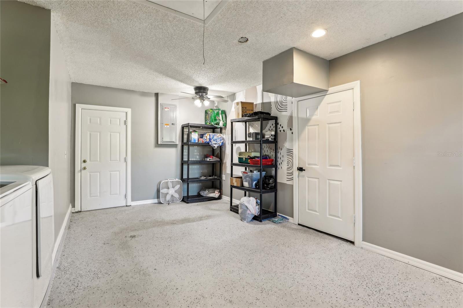 2129 E GLORIA DR, DELTONA, FL, 32725