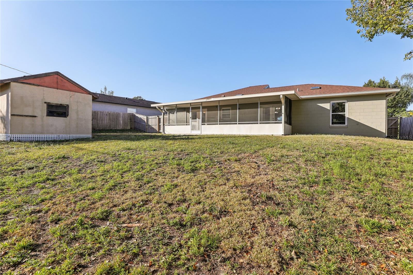 2129 E GLORIA DR, DELTONA, FL, 32725