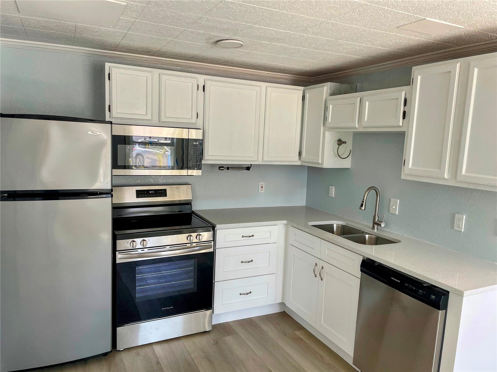 13535 BOCA CIEGA AVE, MADEIRA BEACH, FL, 33708