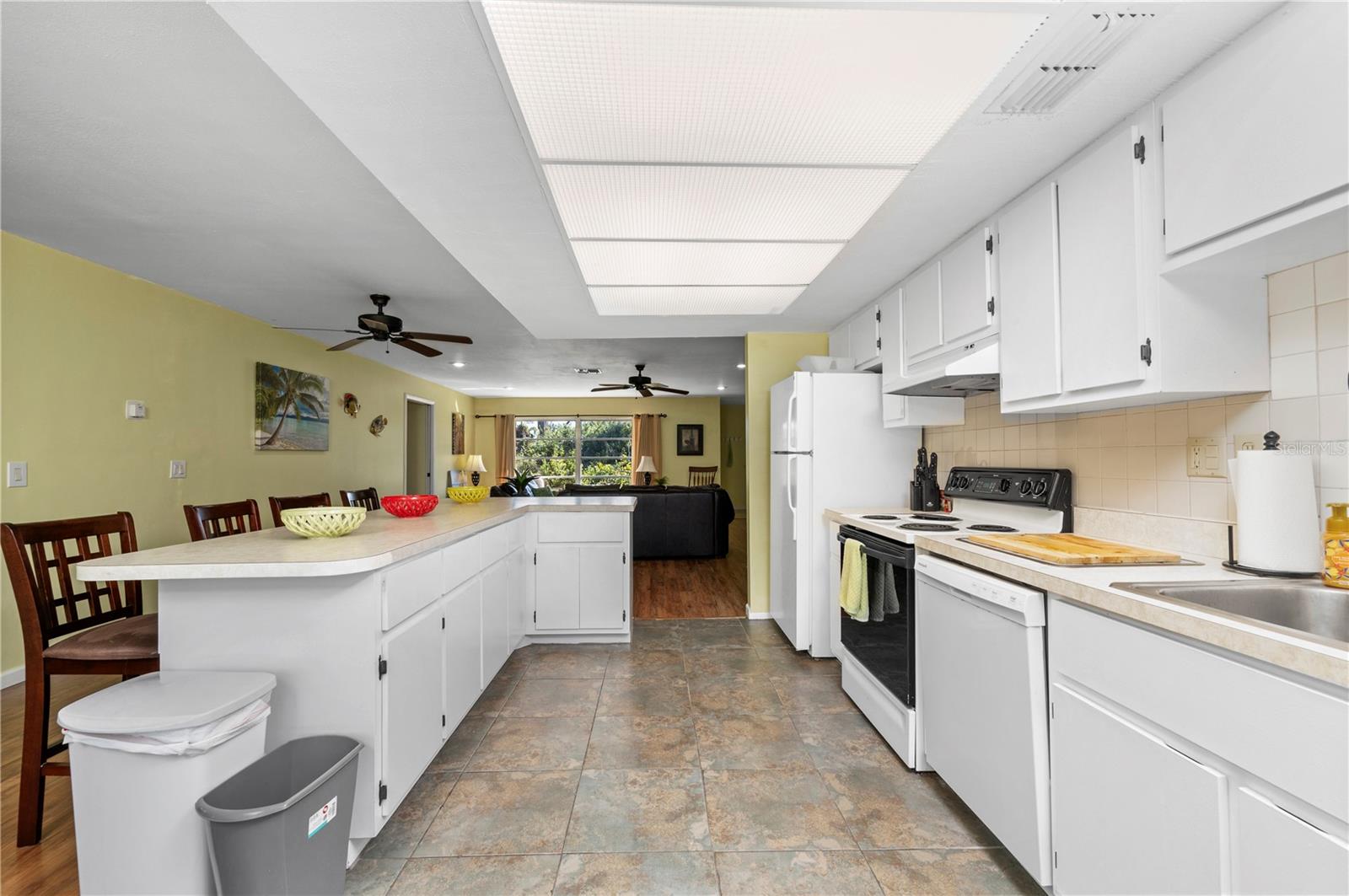 2091 CANNOLOT BLVD, PORT CHARLOTTE, FL, 33948