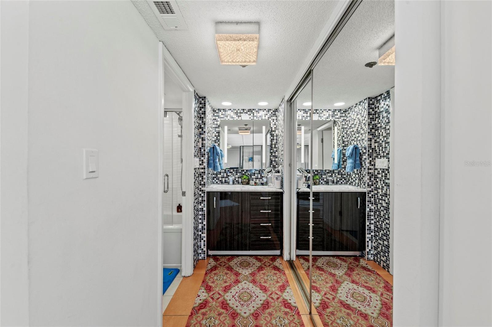 770 S PALM AVE #404, SARASOTA, FL, 34236