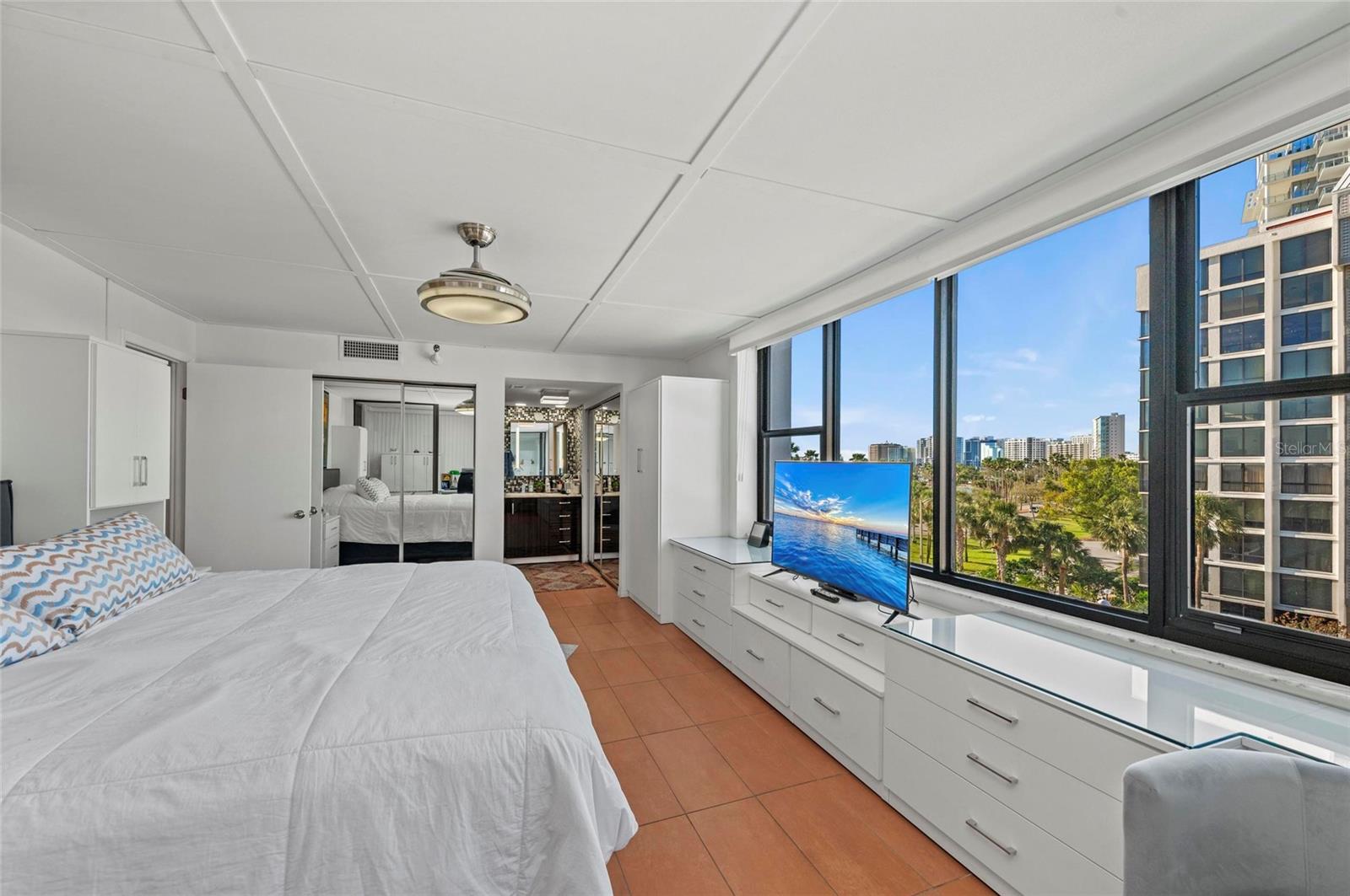 770 S PALM AVE #404, SARASOTA, FL, 34236