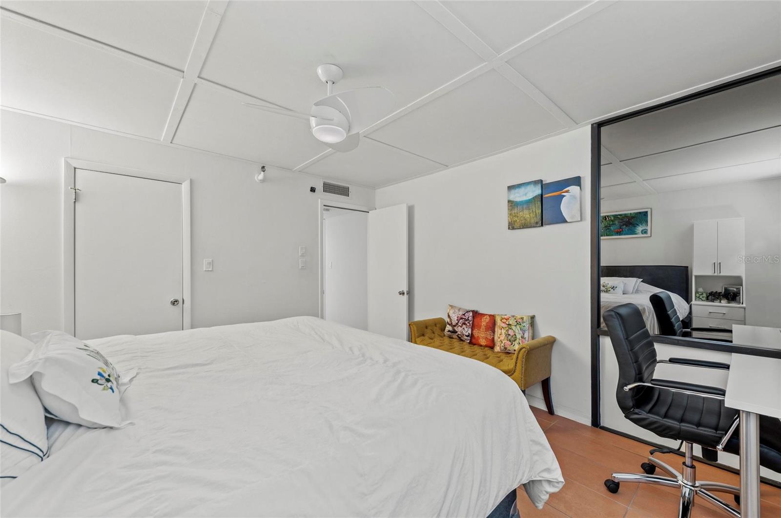 770 S PALM AVE #404, SARASOTA, FL, 34236