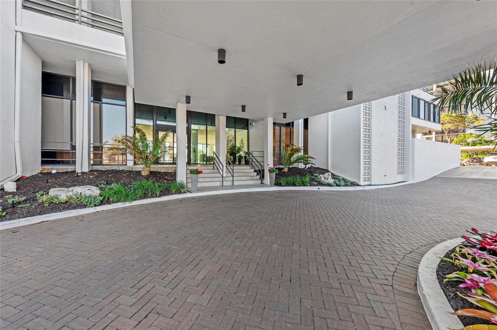 770 S PALM AVE #404, SARASOTA, FL, 34236