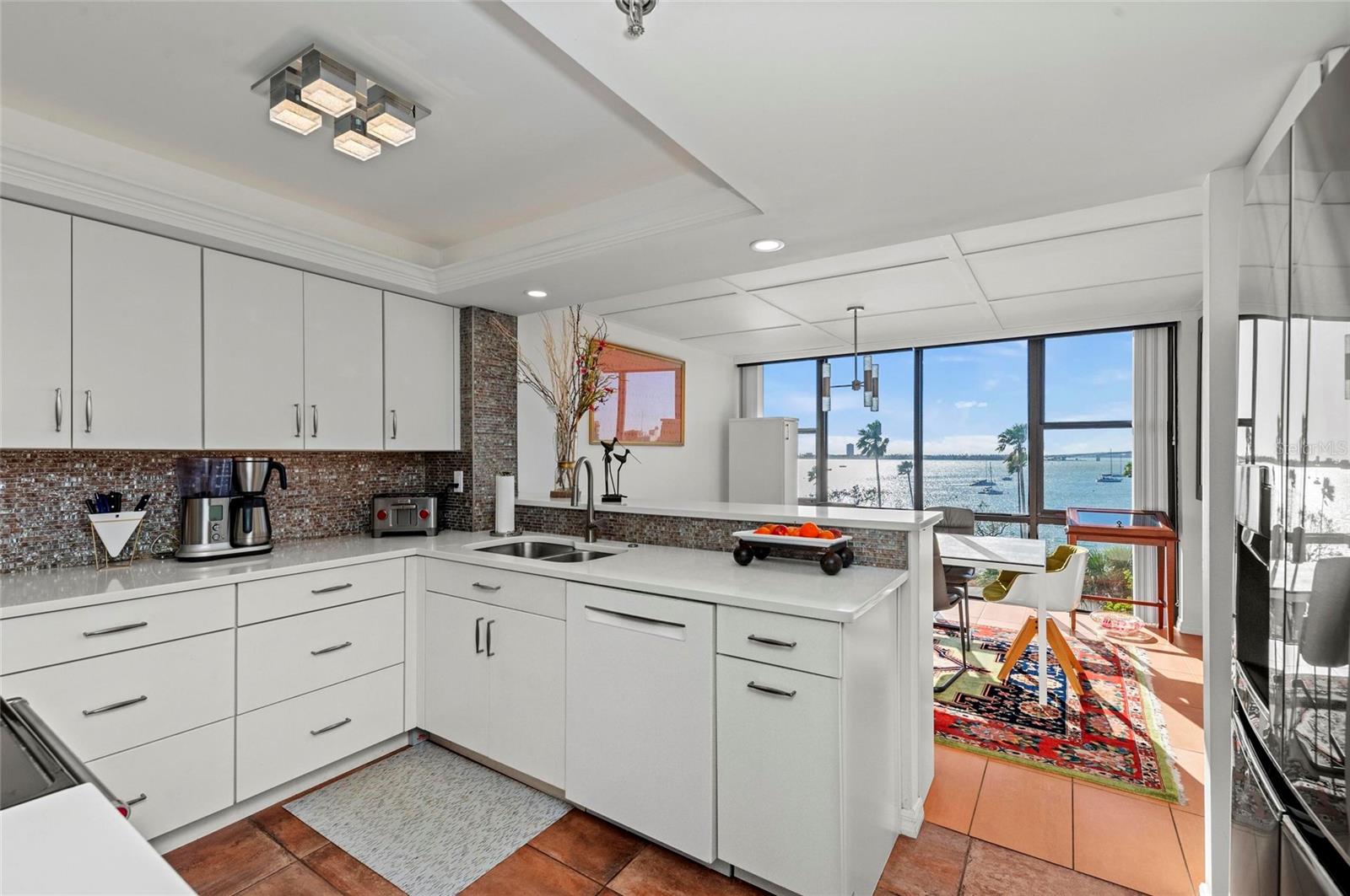 770 S PALM AVE #404, SARASOTA, FL, 34236