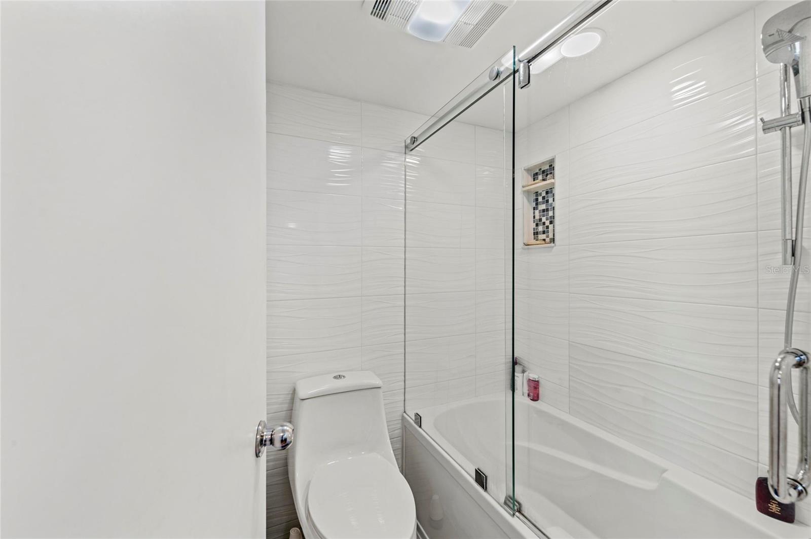 770 S PALM AVE #404, SARASOTA, FL, 34236