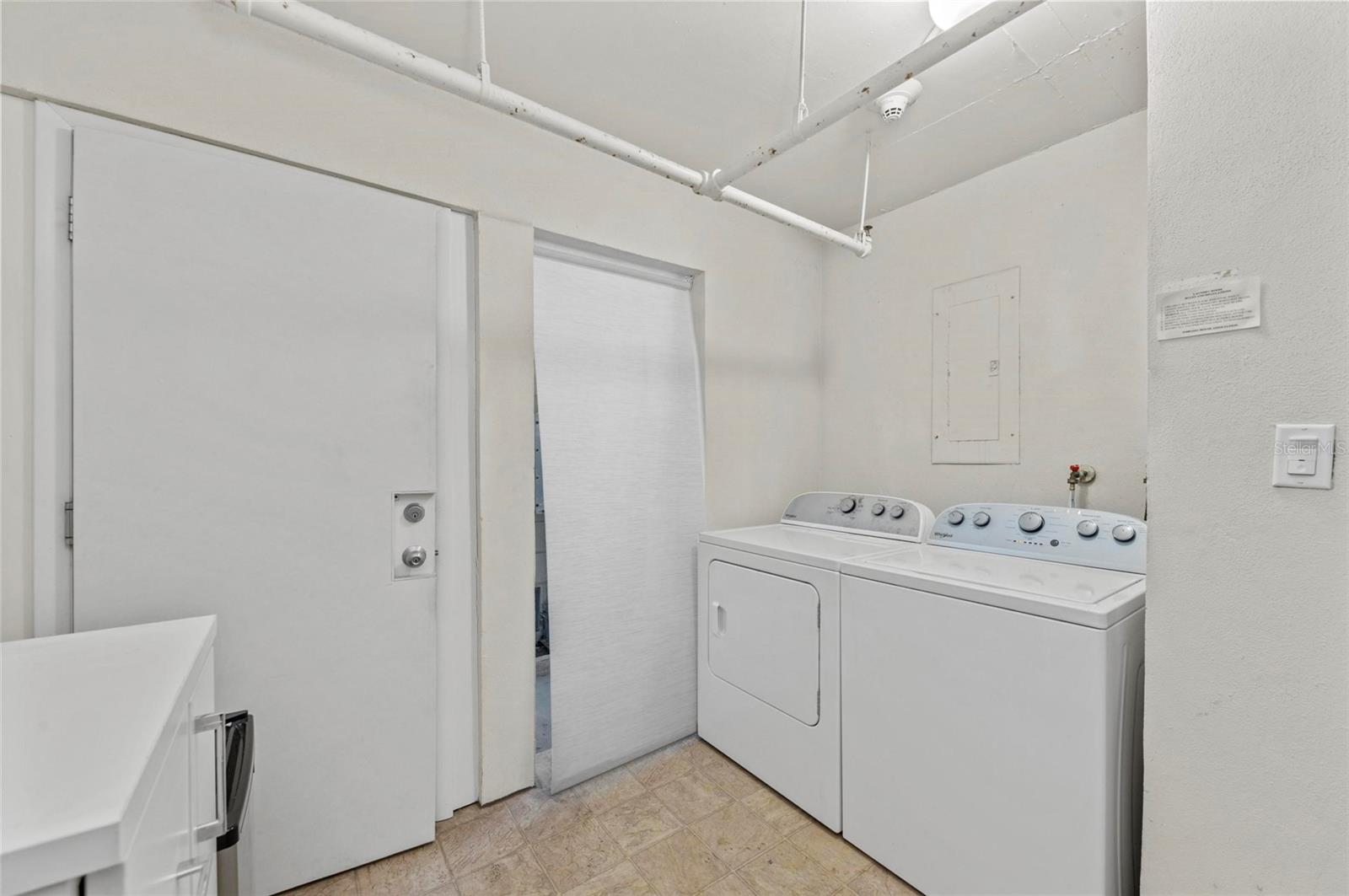 770 S PALM AVE #404, SARASOTA, FL, 34236