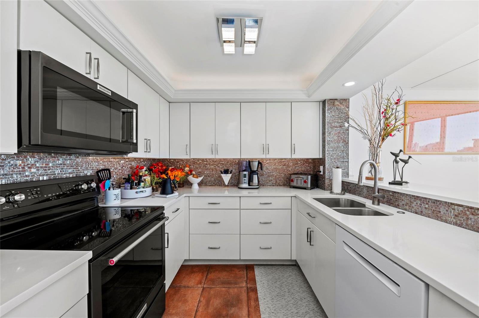 770 S PALM AVE #404, SARASOTA, FL, 34236
