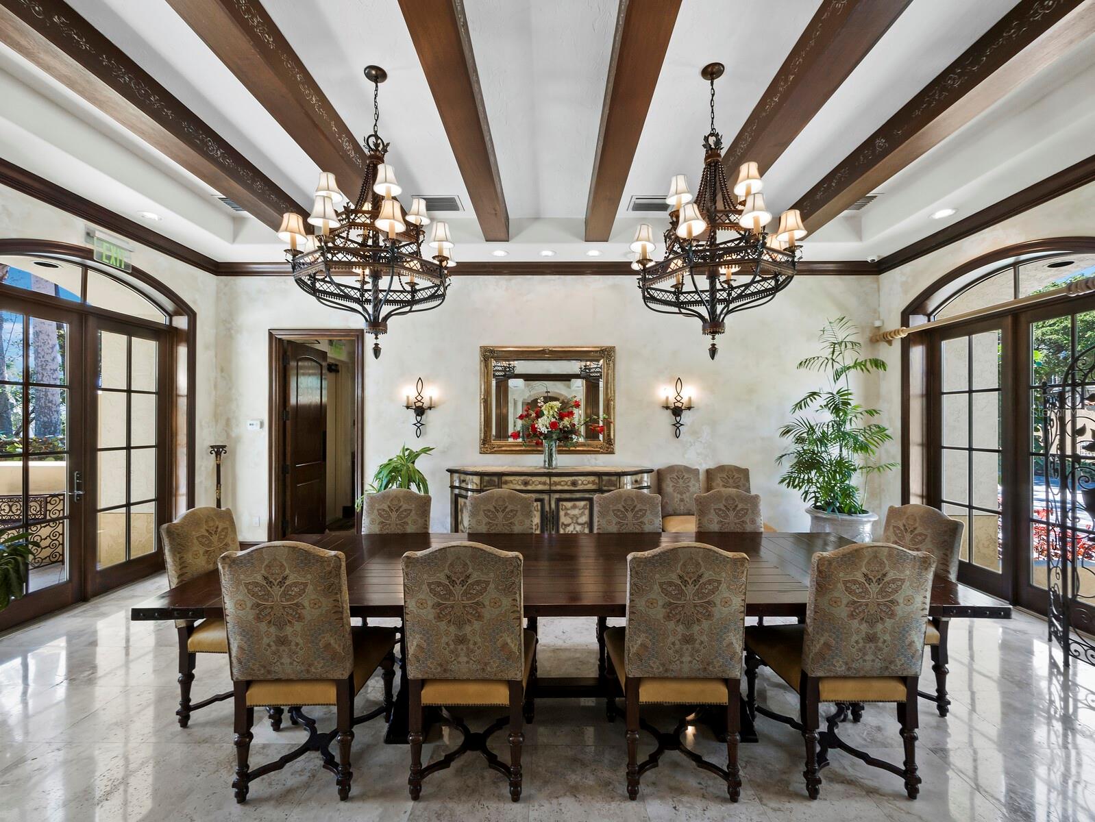 A4643048 Property Photo