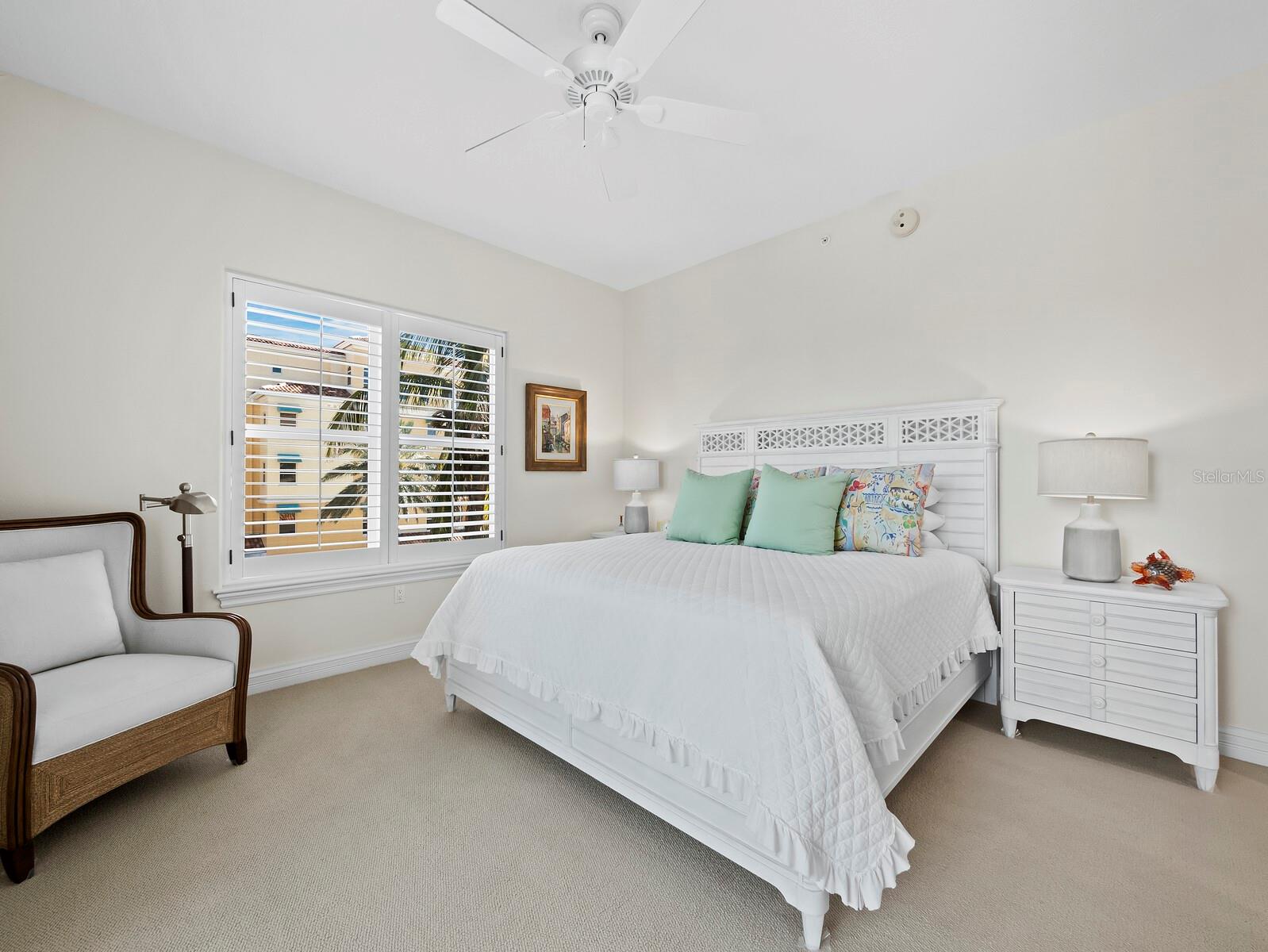 A4643048 Property Photo