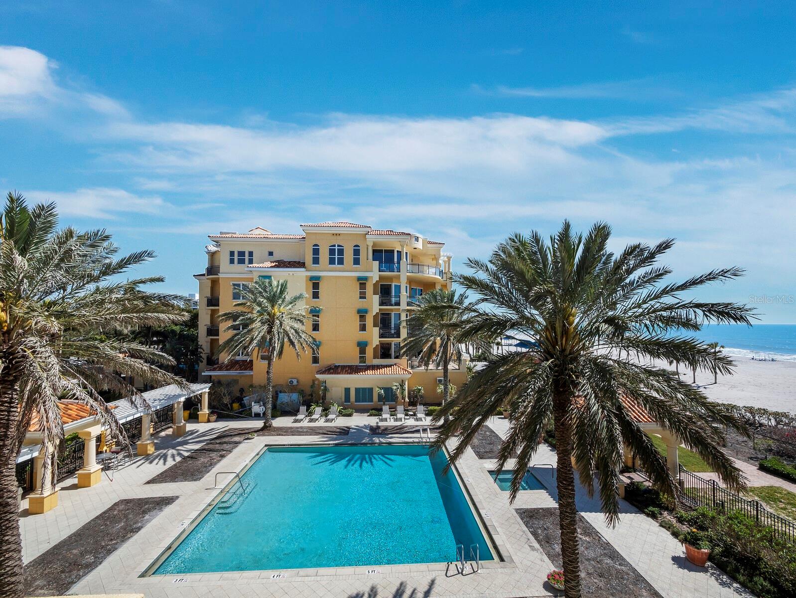 A4643048 Property Photo