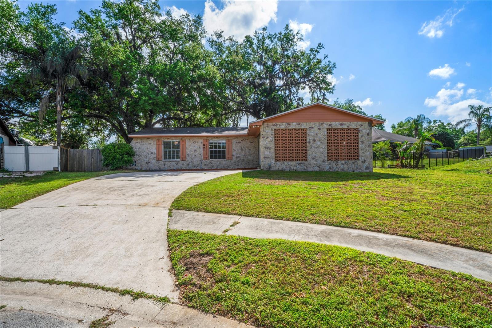 801 CHESS PL, SEFFNER, FL, 33584