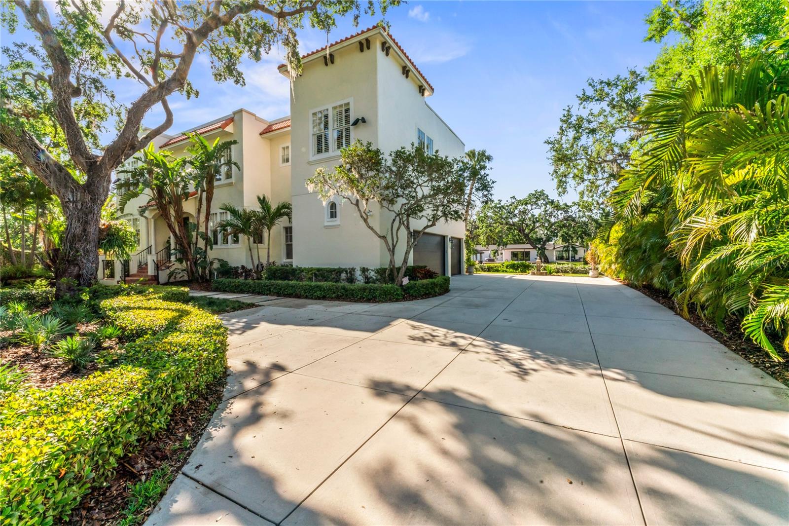 2633 N DUNDEE ST, TAMPA, FL, 33629