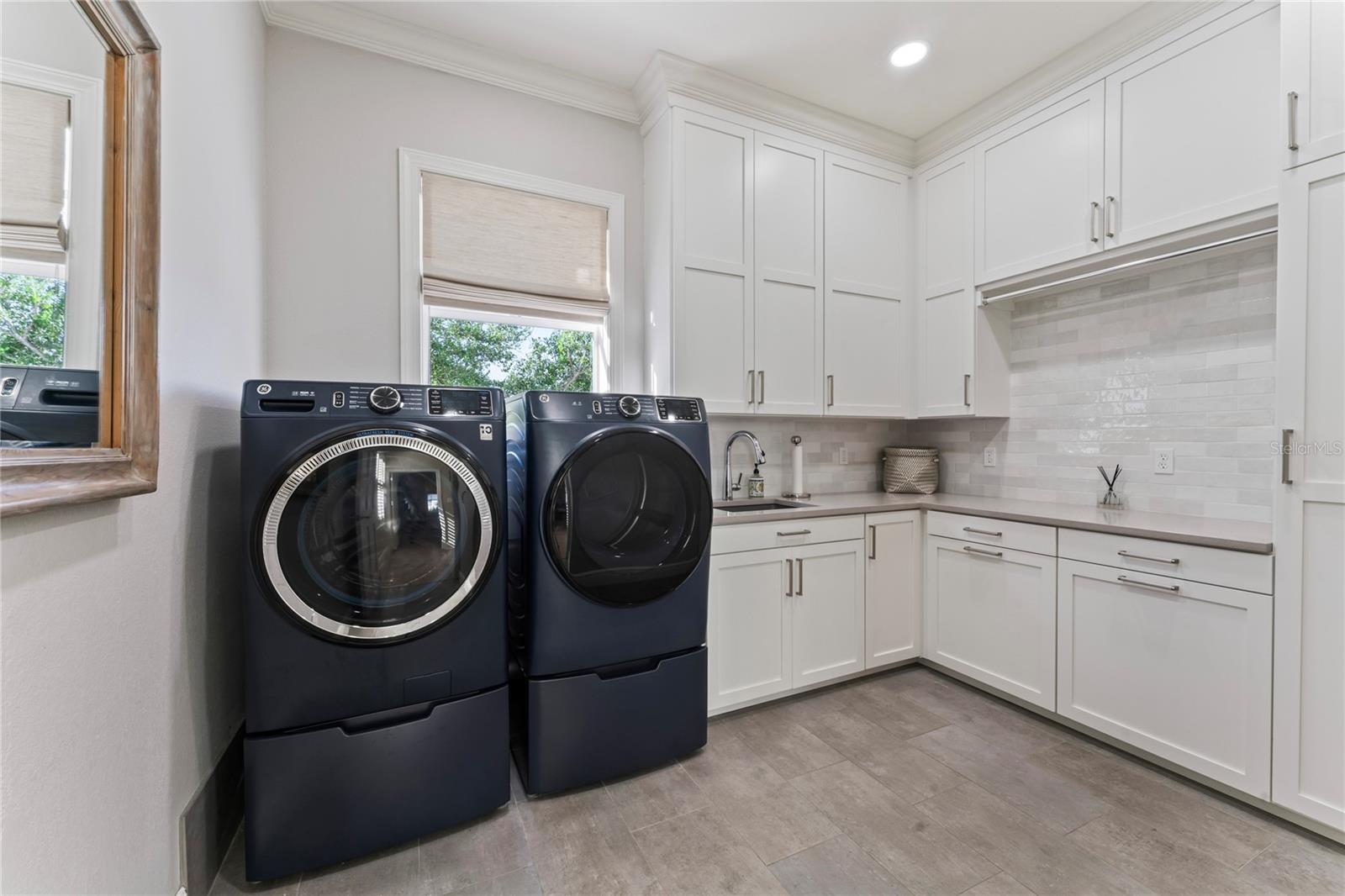 2633 N DUNDEE ST, TAMPA, FL, 33629