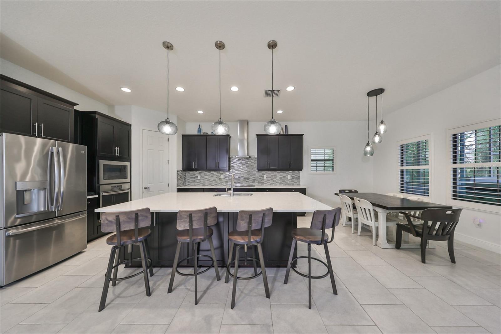 11408 DRIFTING LEAF DR, RIVERVIEW, FL, 33579