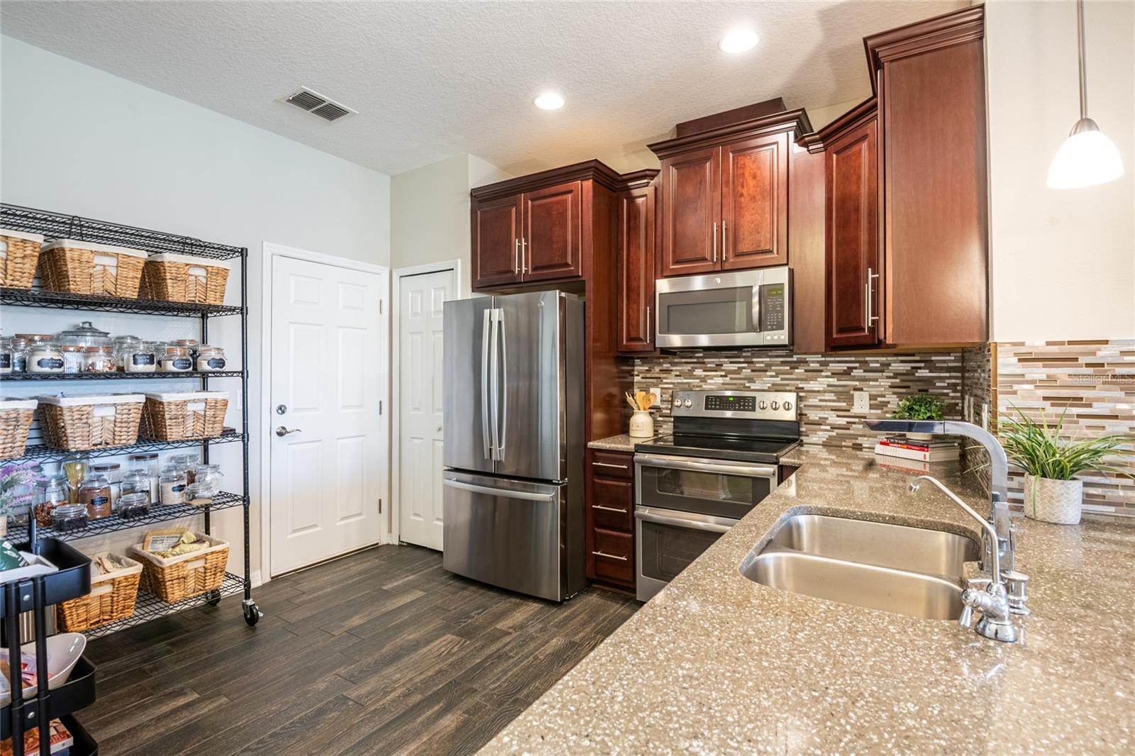 11648 CROWNED SPARROW LN, TAMPA, FL, 33626