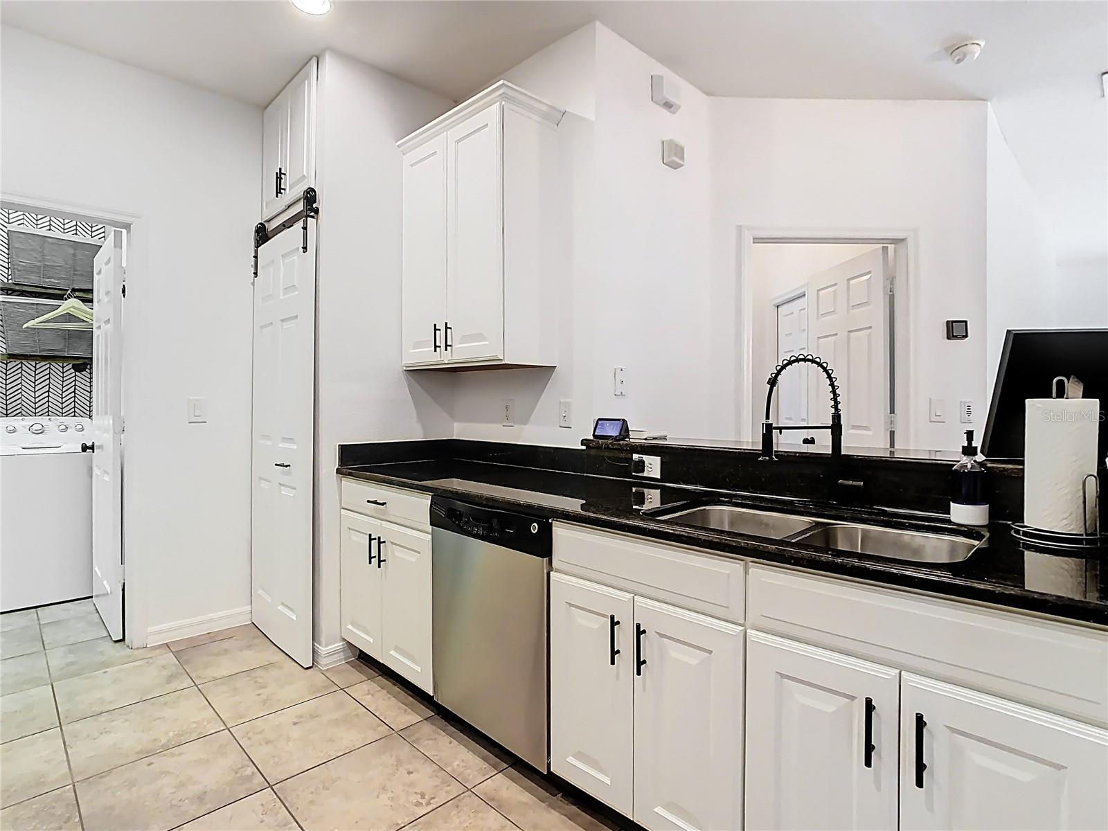 8539 SANDPIPER RIDGE AVE, TAMPA, FL, 33647