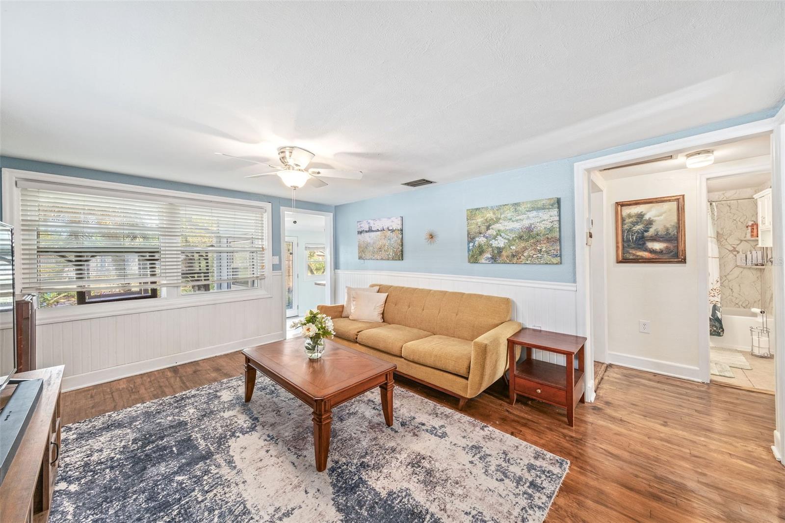 430 E CRYSTAL LAKE ST, ORLANDO, FL, 32806