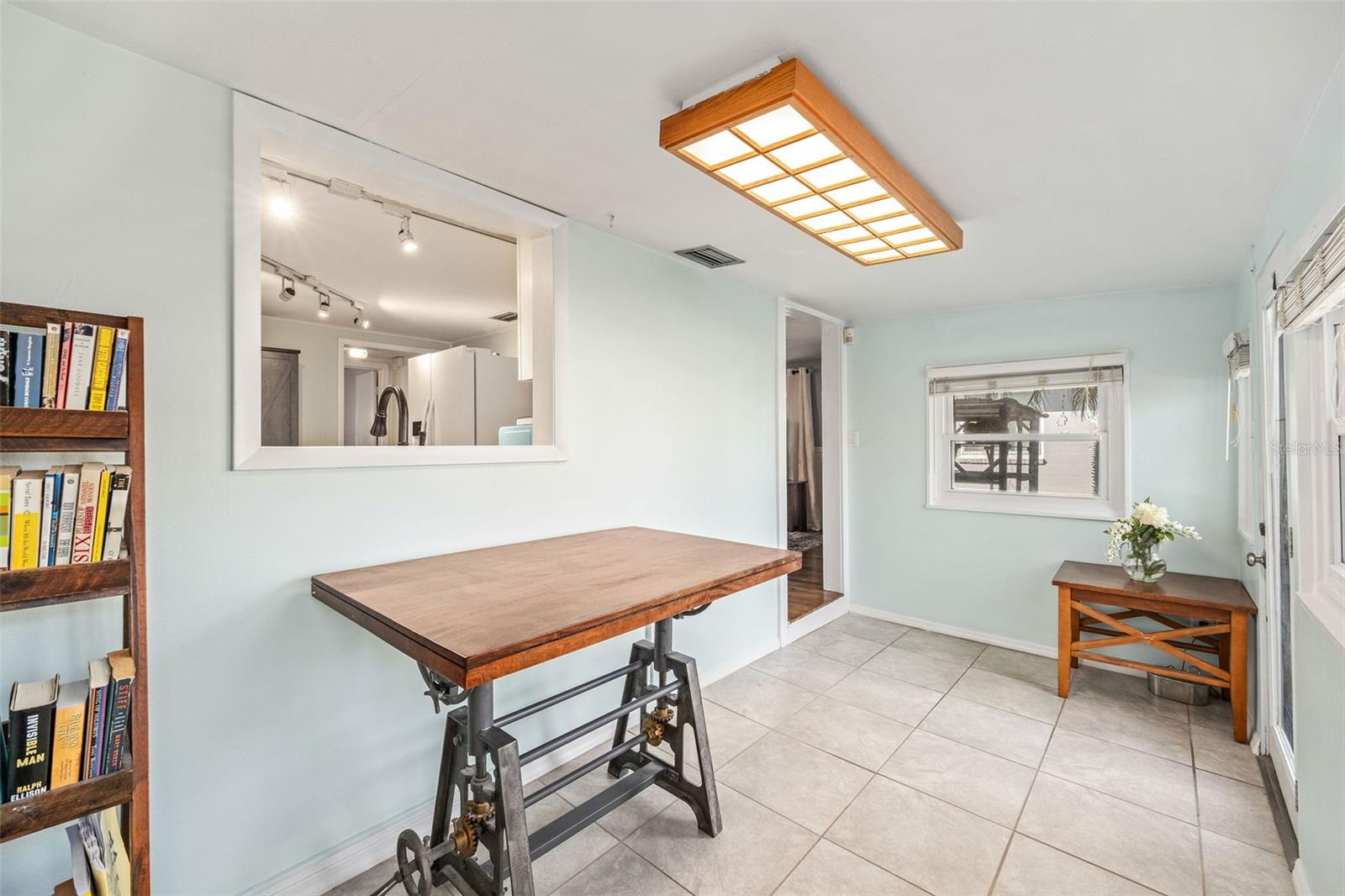 430 E CRYSTAL LAKE ST, ORLANDO, FL, 32806