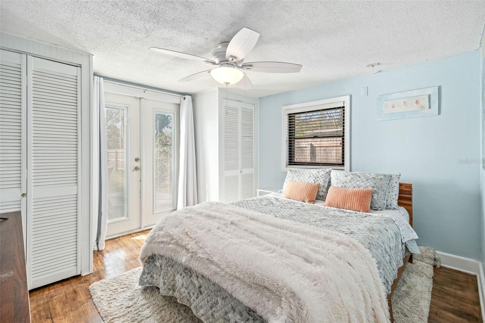 430 E CRYSTAL LAKE ST, ORLANDO, FL, 32806