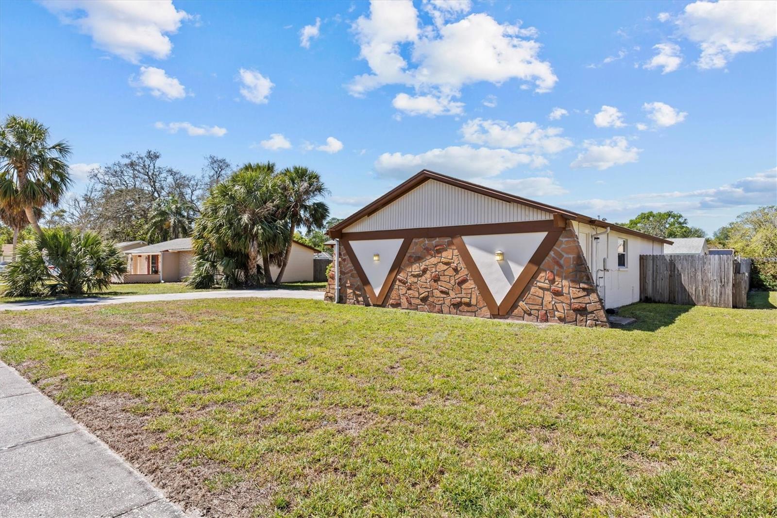 1010 STONEFENCE WAY, TARPON SPRINGS, FL, 34689