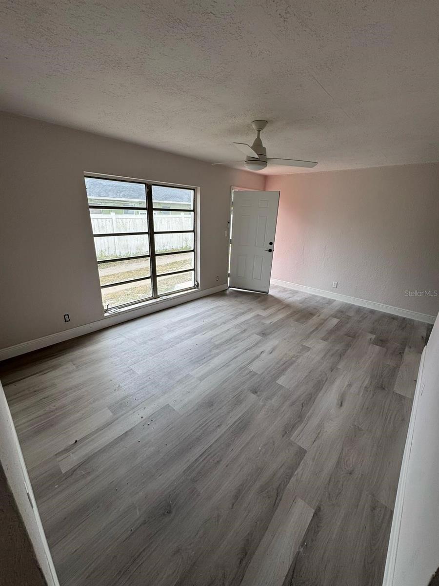 1460 MARVIN C ZANDERS AVE, APOPKA, FL, 32703