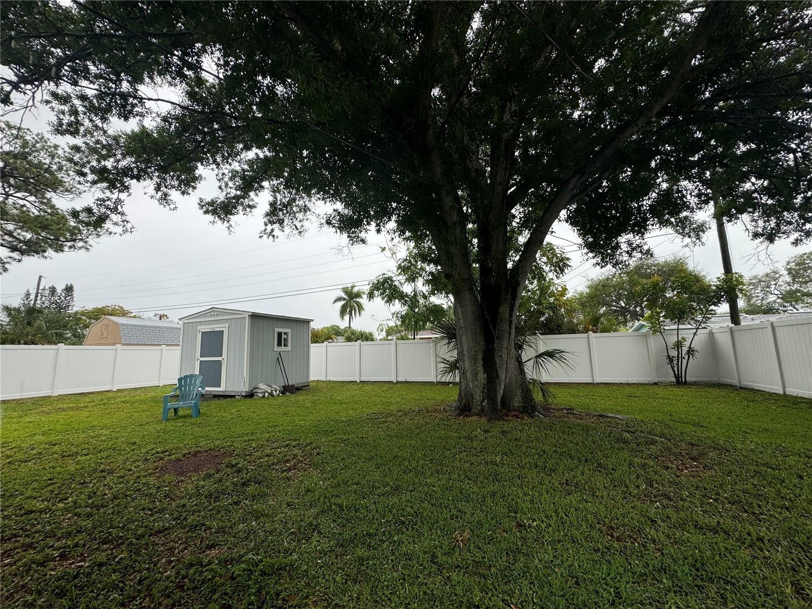 6690 33RD AVE N, ST PETERSBURG, FL, 33710