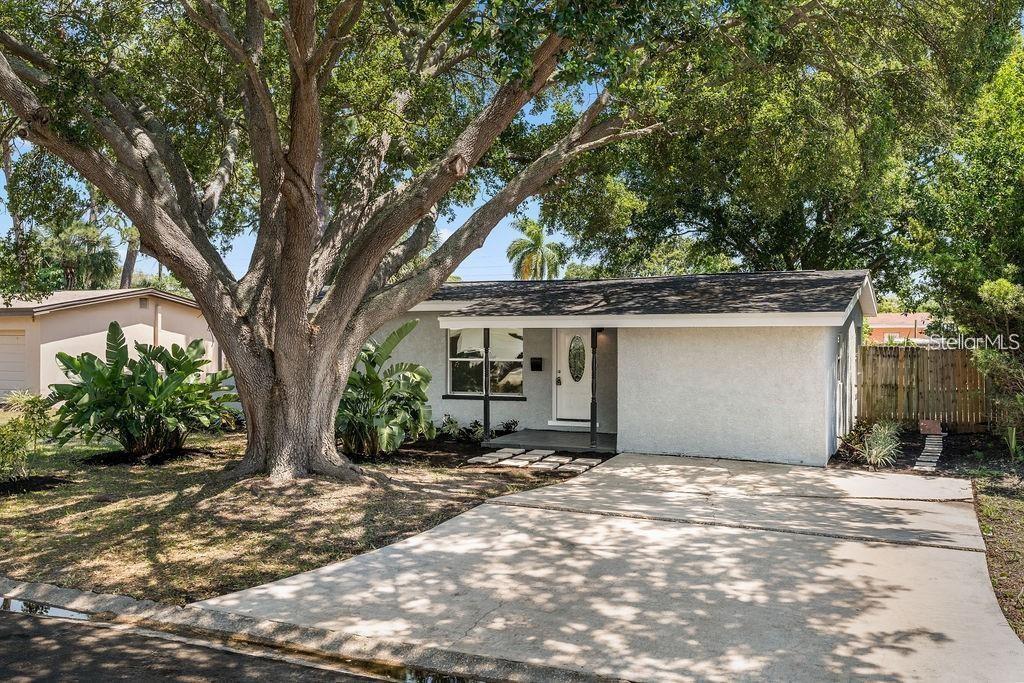 6690 33RD AVE N, ST PETERSBURG, FL, 33710