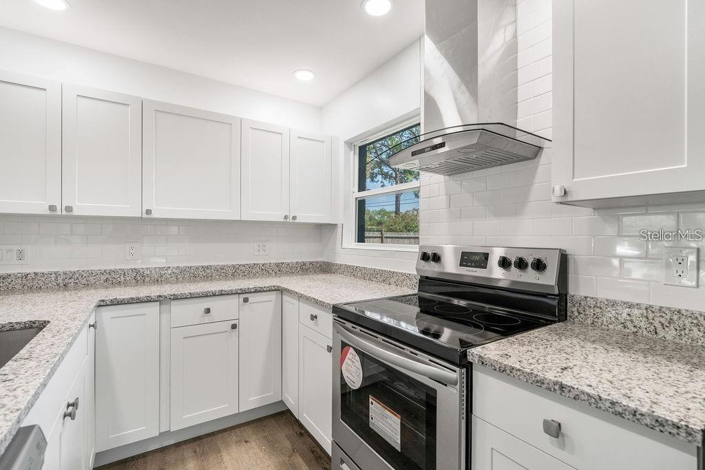 6690 33RD AVE N, ST PETERSBURG, FL, 33710