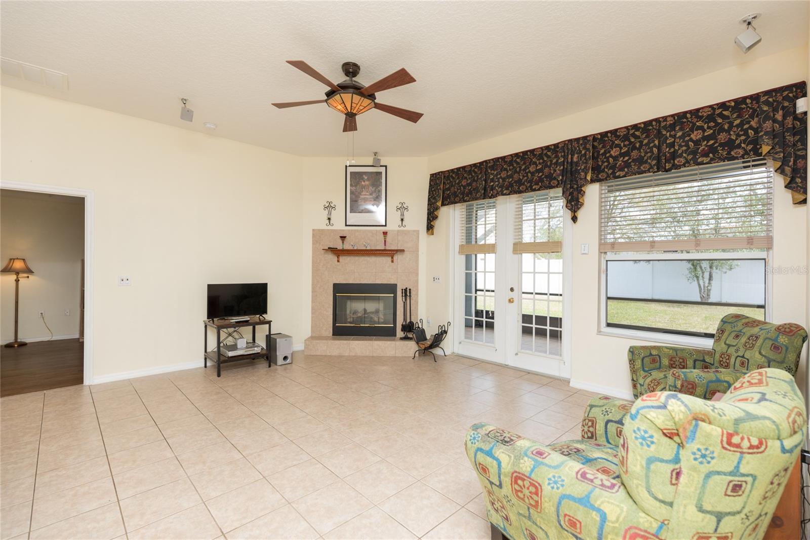 18 LANSING LN, PALM COAST, FL, 32137