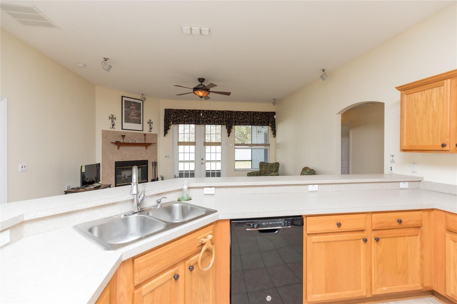 18 LANSING LN, PALM COAST, FL, 32137