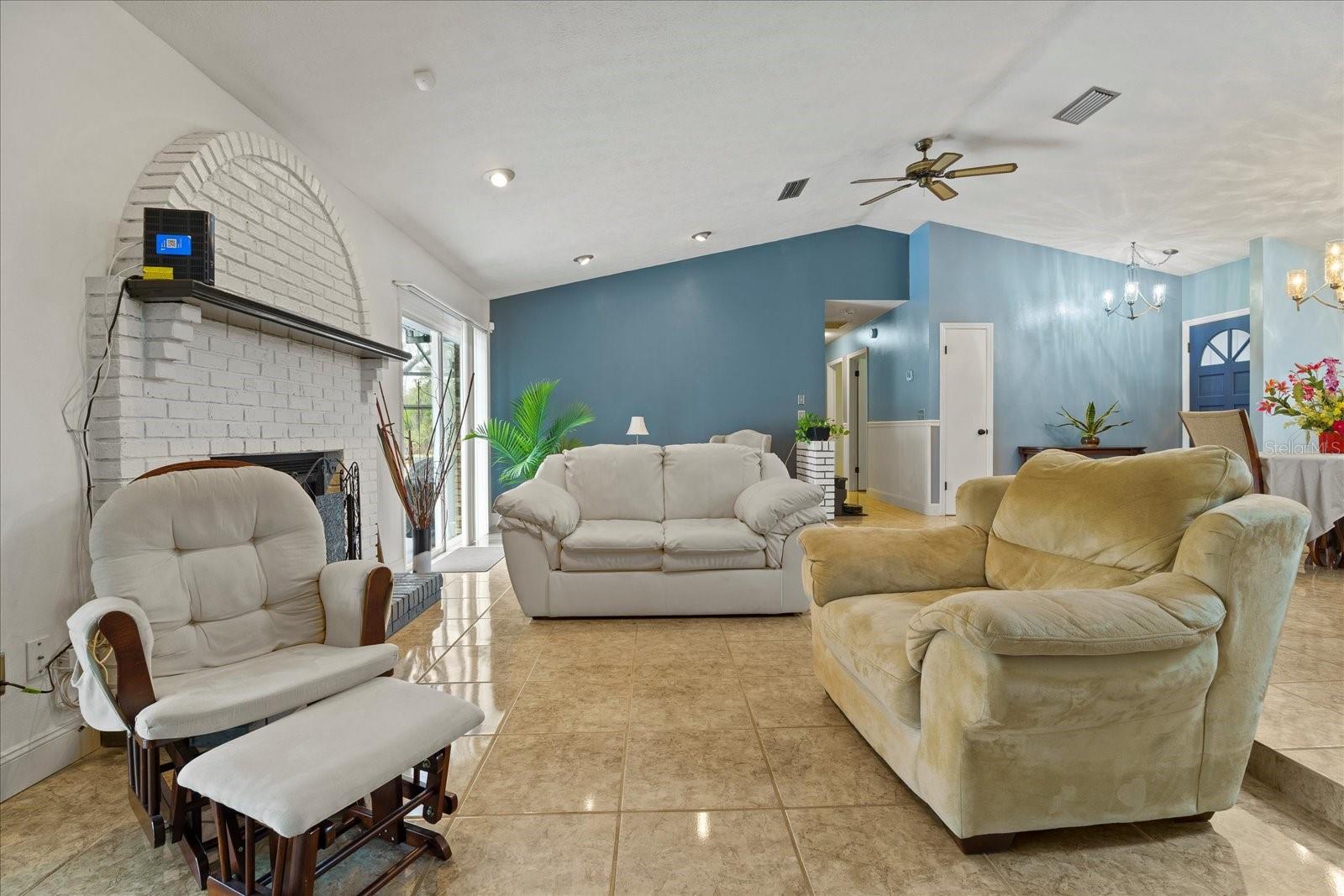 1957 MONTEREY DR, DELTONA, FL, 32738