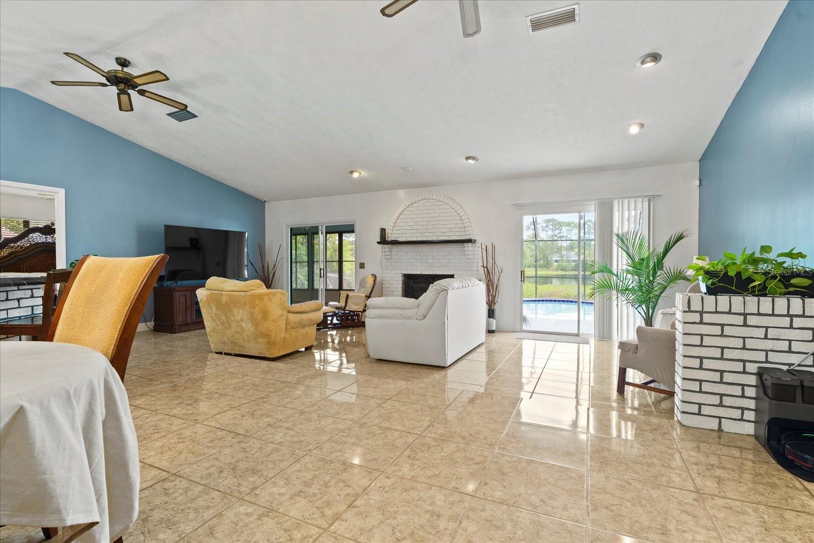 1957 MONTEREY DR, DELTONA, FL, 32738