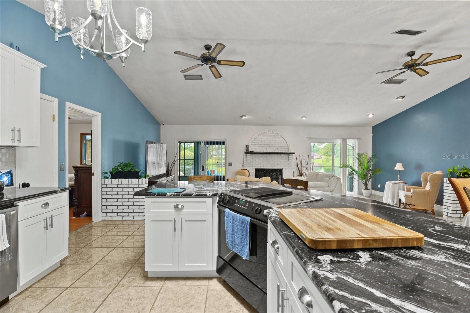 1957 MONTEREY DR, DELTONA, FL, 32738