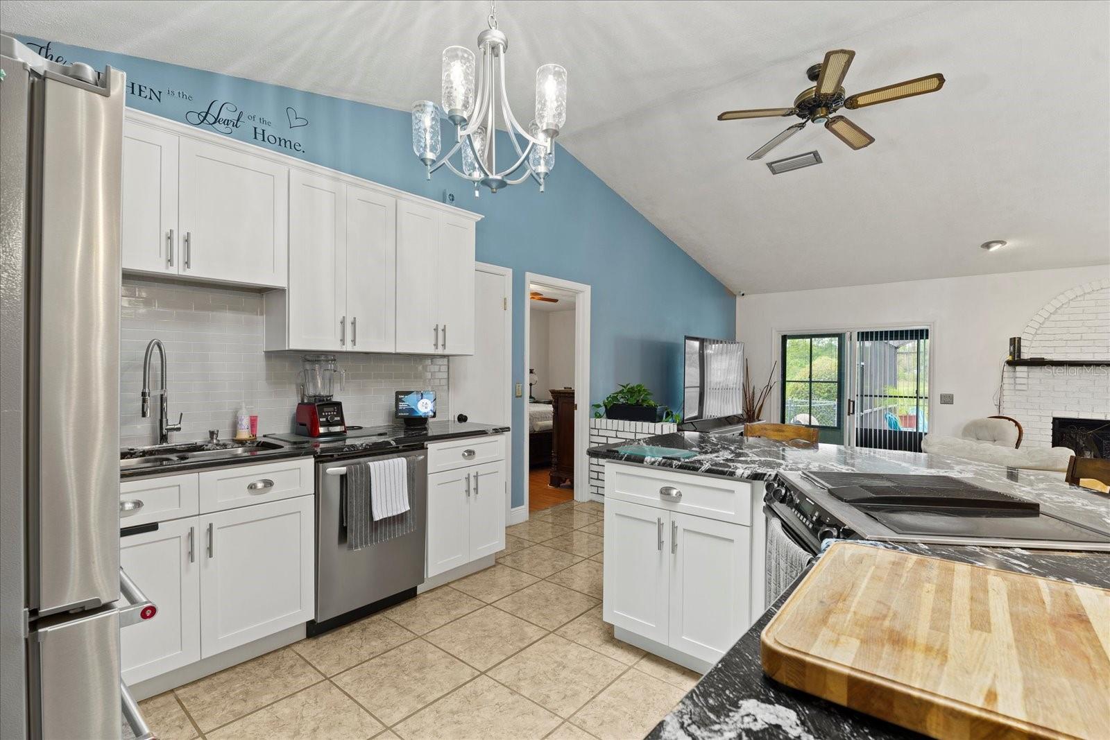 1957 MONTEREY DR, DELTONA, FL, 32738