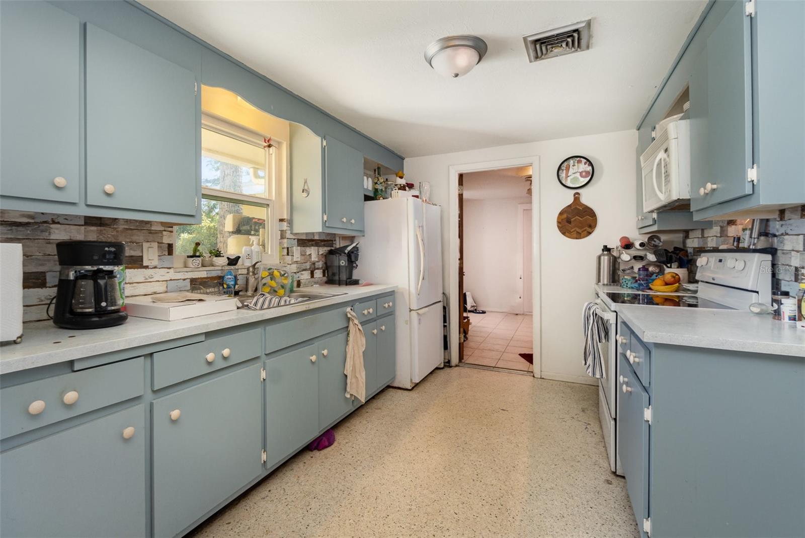 375 MAGNOLIA RD, VENICE, FL, 34293