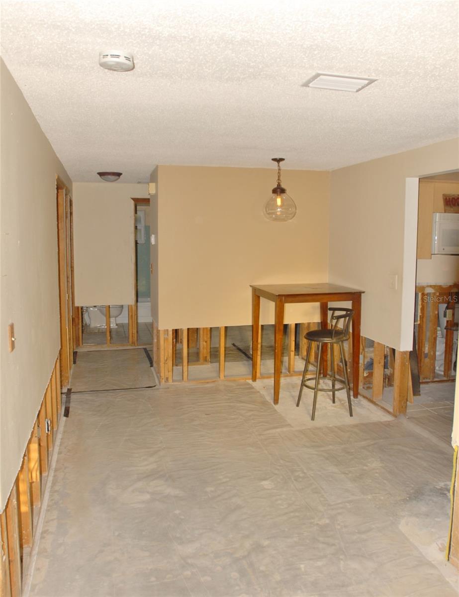 8708 ORIENT WAY NE, ST PETERSBURG, FL, 33702